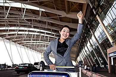 网站脱裤子打屁股：网络净化之旅：打屁股行动，清朗网络空间