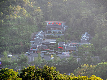 印度姓BARRIA：印度BARRIA家族：传奇姓氏中的现代挑战与传承故事-1