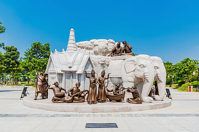 艳mu无码1一6集中文：网络热议“艳mu无码”侵权风波，版权保护警钟长鸣-4
