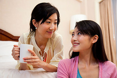 男生和女生一起搓搓搓30分钟：手心相搓，心心相印：30分钟新型社交热潮，拉近你我距离-1