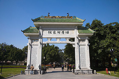 国产乱偷：国产游戏“模仿创新”之路：探寻抄袭现象下的独特魅力与乐趣