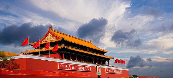 三上悠亚影院：电影艺术殿堂，悠亚光影之旅-5